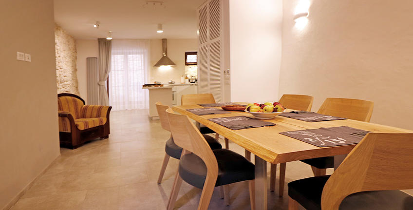 Villa Castel Bale [5]