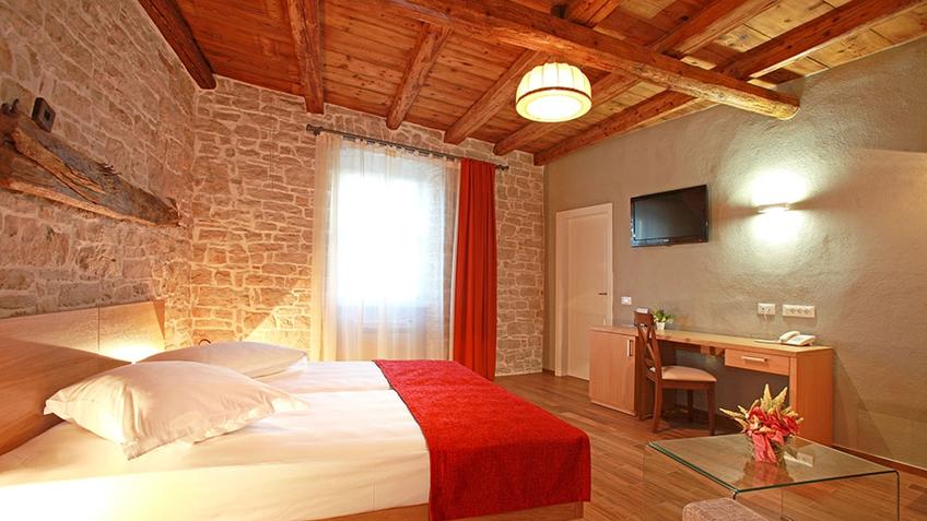 Hotel La Grisa Bale, soba 106 [3]