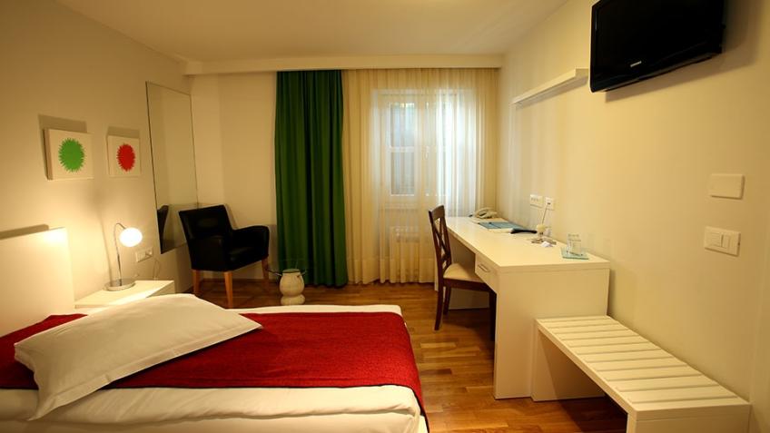 Hotel La Grisa Bale, sobo 104 [3]