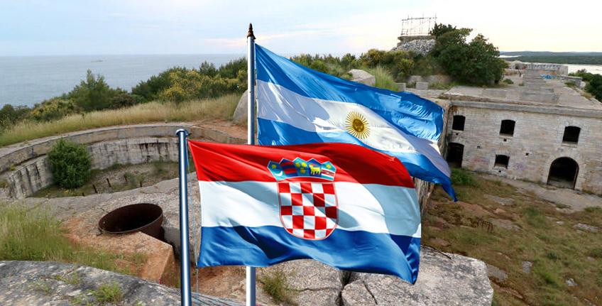 Svetovno prvenstvo FIFA: Hrvaška - Argentina, Bale