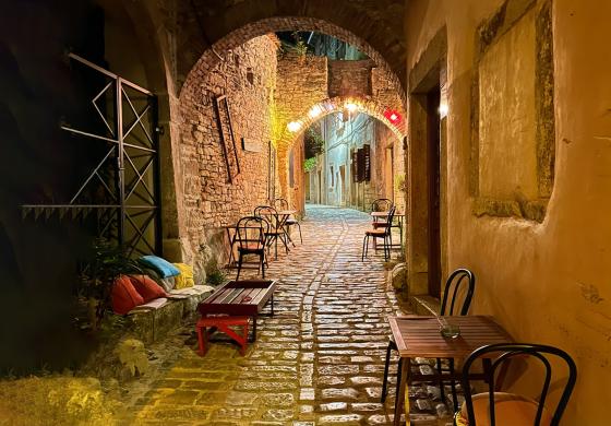 Ovaj vikend svi putevi vode u Bale: otvorenje Kamenih Priča, Pub kviz, Teranino festival, Nola