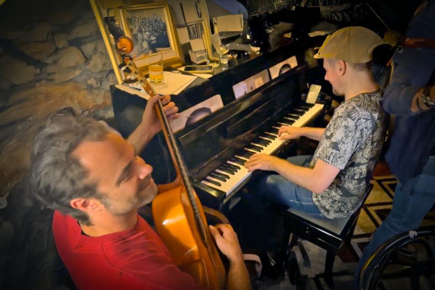 Goran i Arnold sviraju u Kamenim pričama [2]
