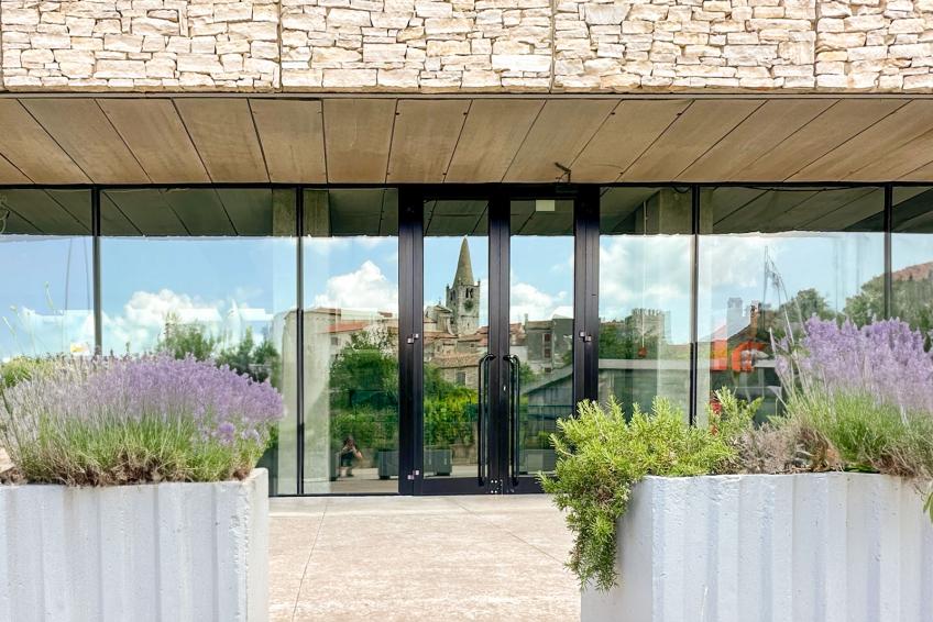 Modular Homes Expo Bale: Cultivar el ingenio sostenible, Sportska dvorana [4]