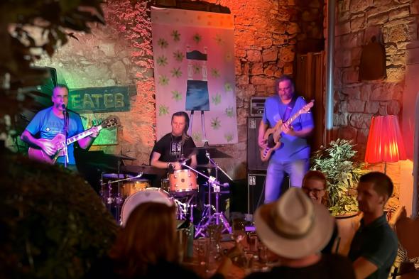 Shuffle Truffle – Live in Kamene Priče Shuffle Truffle – Live in Kamene Priče