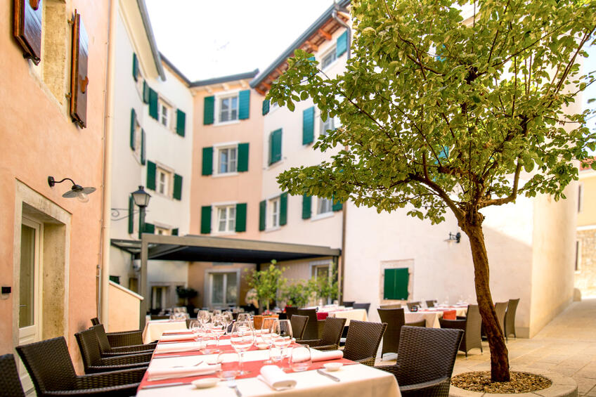The La Grisa Hotel is celebrating its 10th anniversary this weekend with a special offer