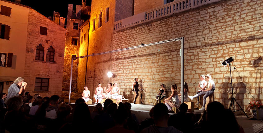 Festival mladega gledališča [2]