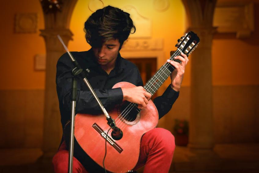 Davide Mascia - guitar, Bale-Valle Armonica