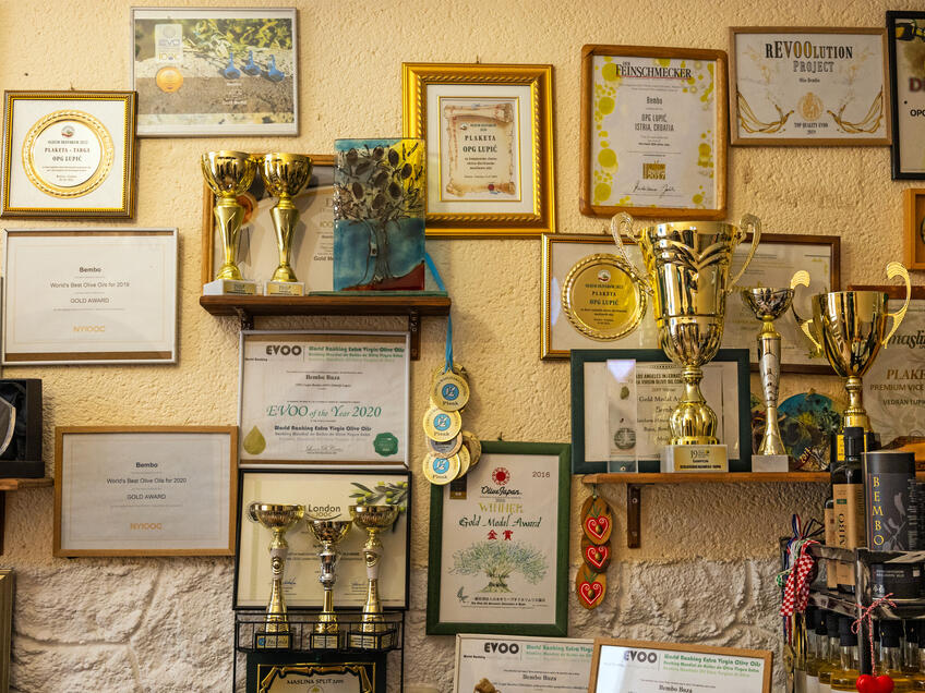 OPG Lupić - Proizvođač maslinovog ulja Bembo [4]