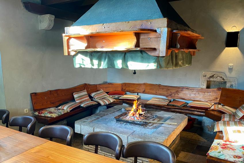 Weinkeller Schloss Belaj [7]