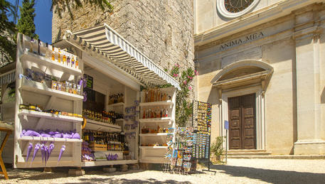 Istrian products shop, Bale