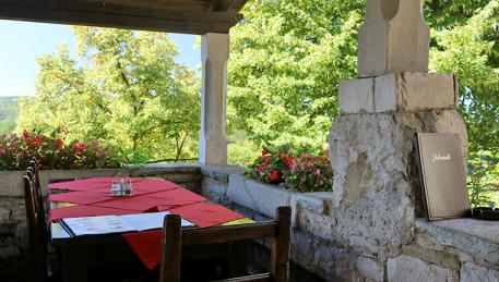 Taverna Hum Taverna Hum