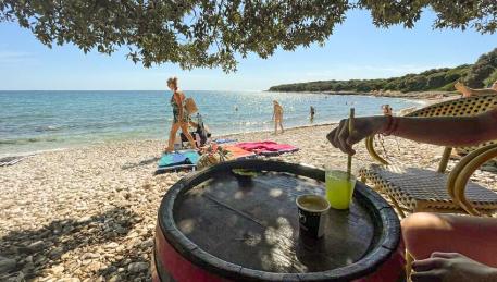 Luna Beach Bar