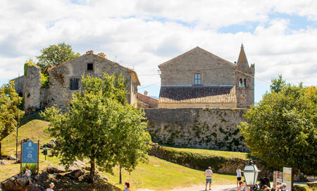 Hum – the smallest town in the world Hum – the smallest town in the world