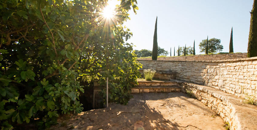 Histria Aromatica [9]