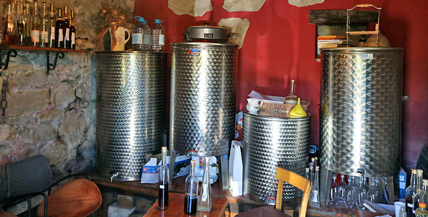 Hum – the smallest town in the world [7]